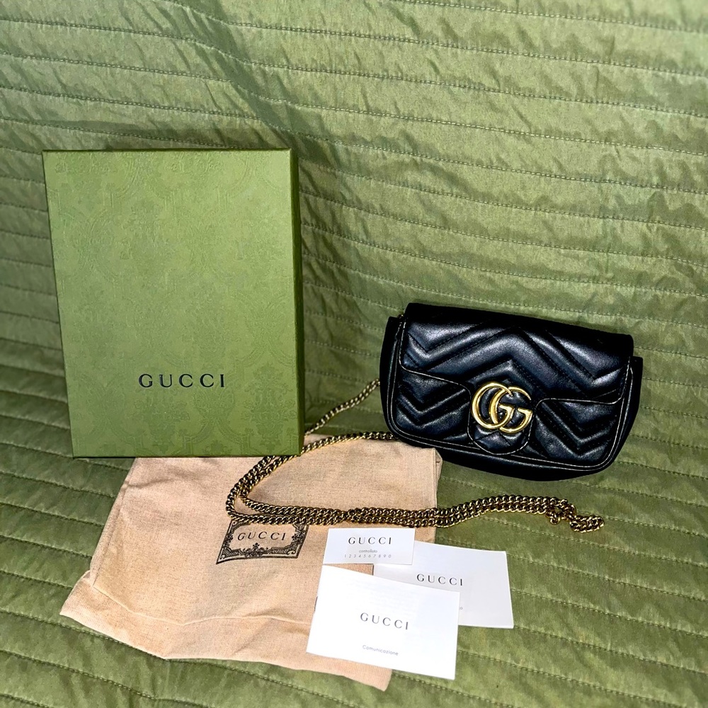 Gucci GG Marmont Super Mini Bag